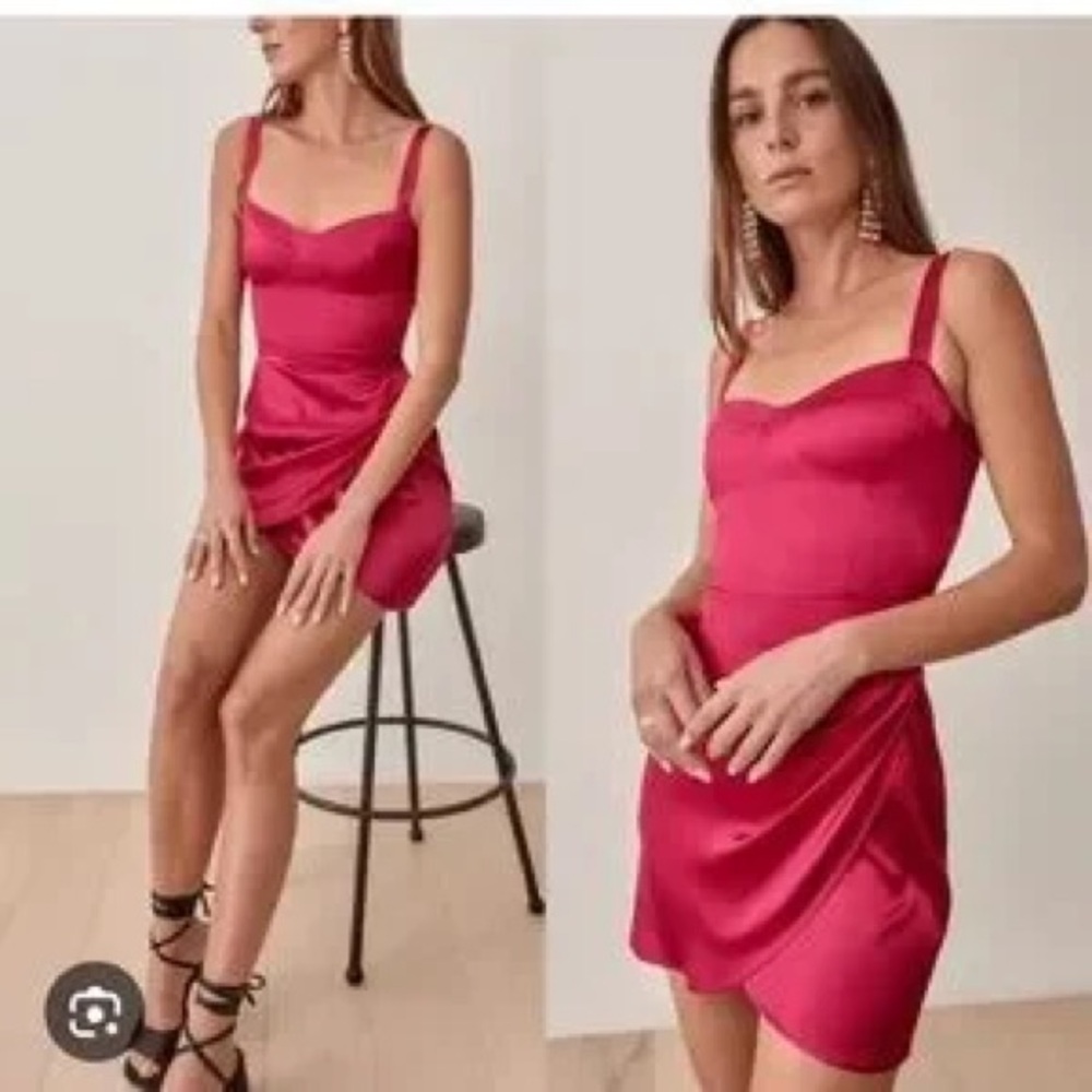 Reformation Rhubarb Fonda Silk
Dress Size 4, $189